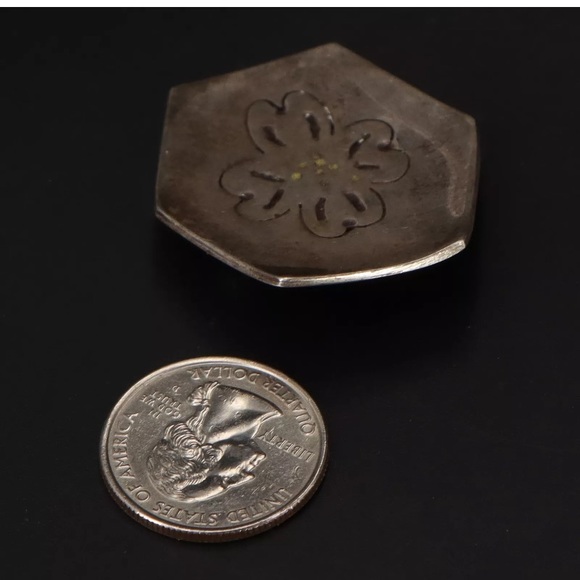 VTG Sterling Silver - Etched Flower Floral - Picture 3 of 4